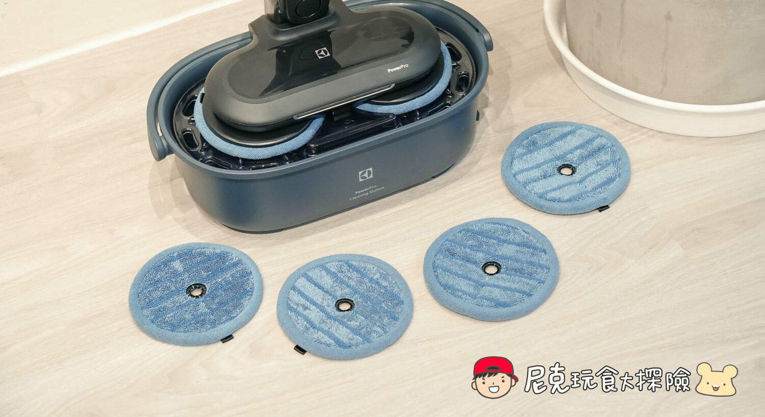 濕拖吸塵器團購》6/15結團伊萊克斯600輕量型 免手洗拖把布+淨汙水分離 超輕盈
