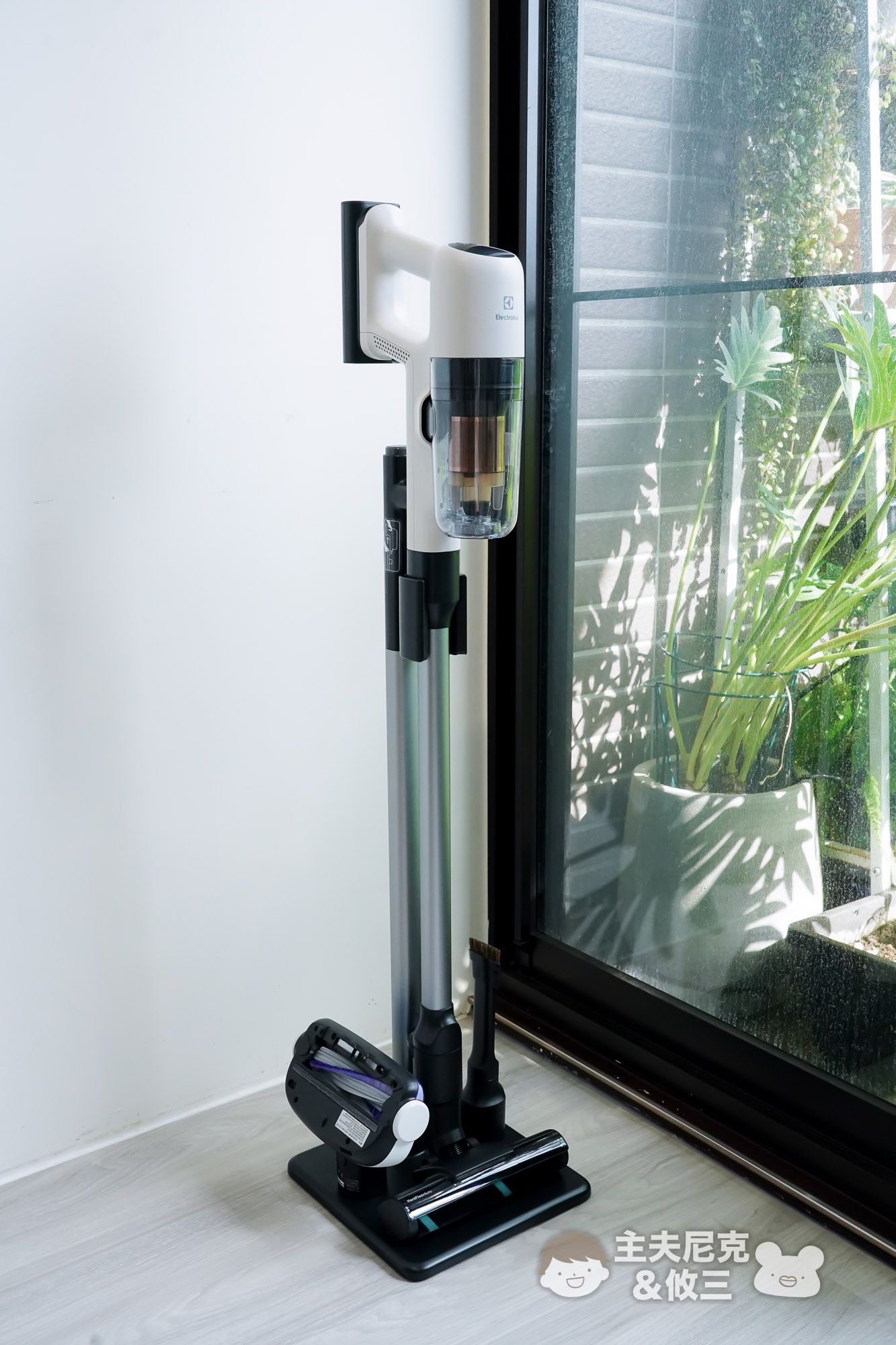 輕量吸塵器團購》滿額贈 伊萊克斯最新吸塵器700輕量型 超輕盈+吸塵蟎兩用 - 第52張圖