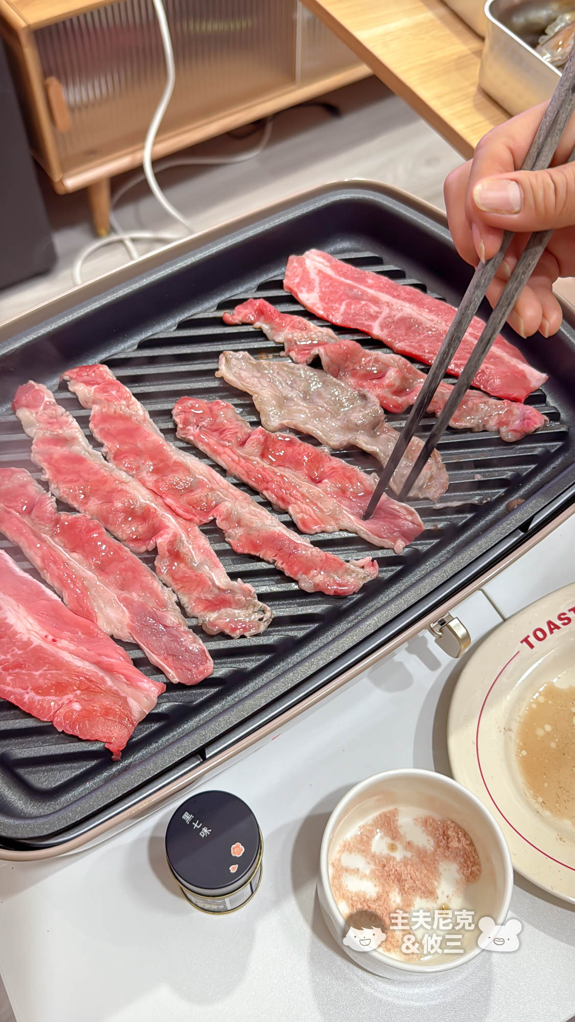 BRUNO電烤盤團購》12/23前獨家團!最新數位款加大5公升&寶可夢超可愛!還能做鴛鴦鍋、低油烤肉、章魚燒 - 第63張圖 BRUNO電烤盤團購》12/23前獨家團!最新數位款加大5公升&寶可夢超可愛!還能做鴛鴦鍋、低油烤肉、章魚燒