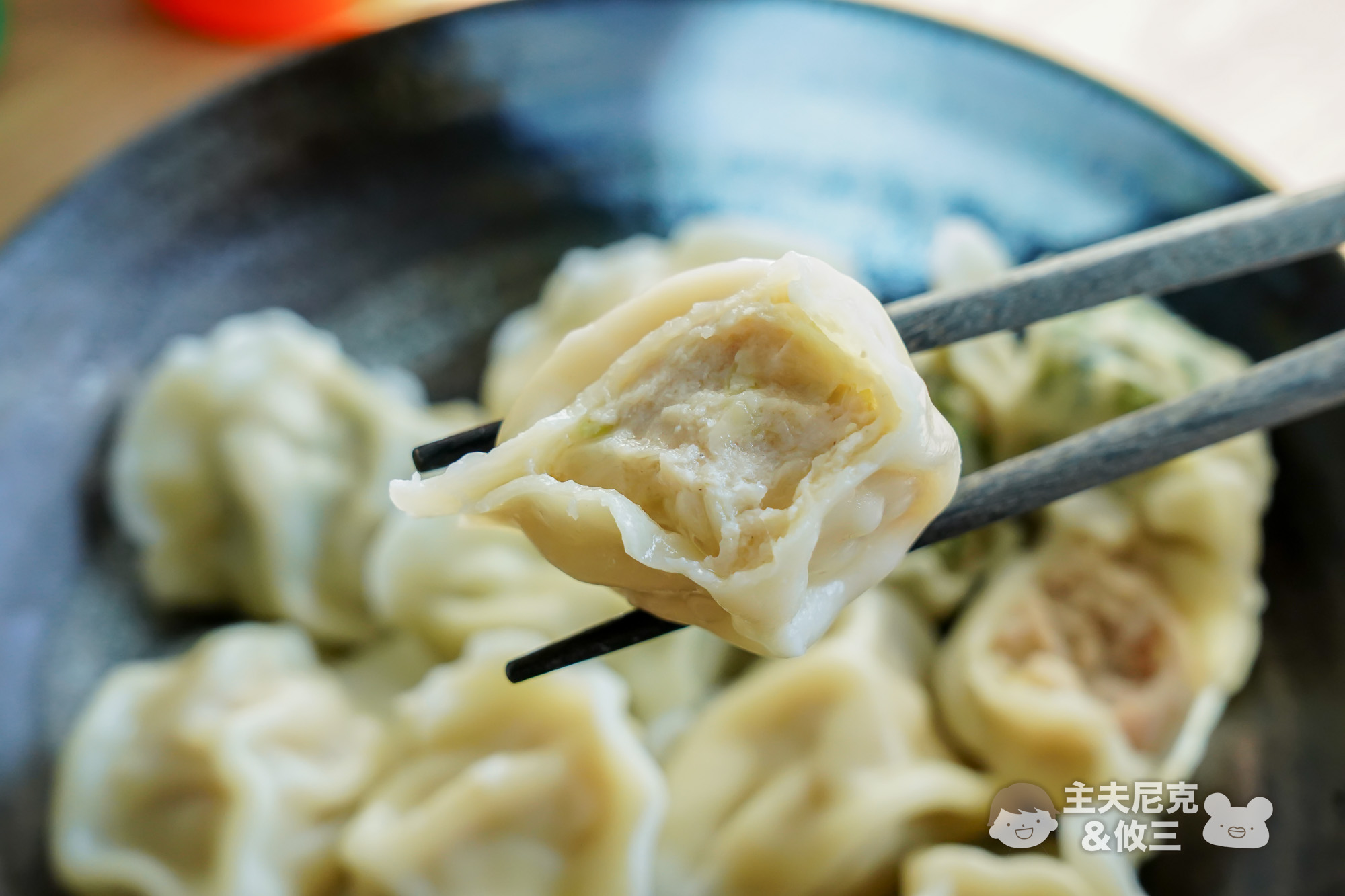 津津膳食堂團購》12/31結團 手工爆餡水餃[台灣溫體豬+仿土雞]超香！還有舒肥雞胸肉，爆單開團！