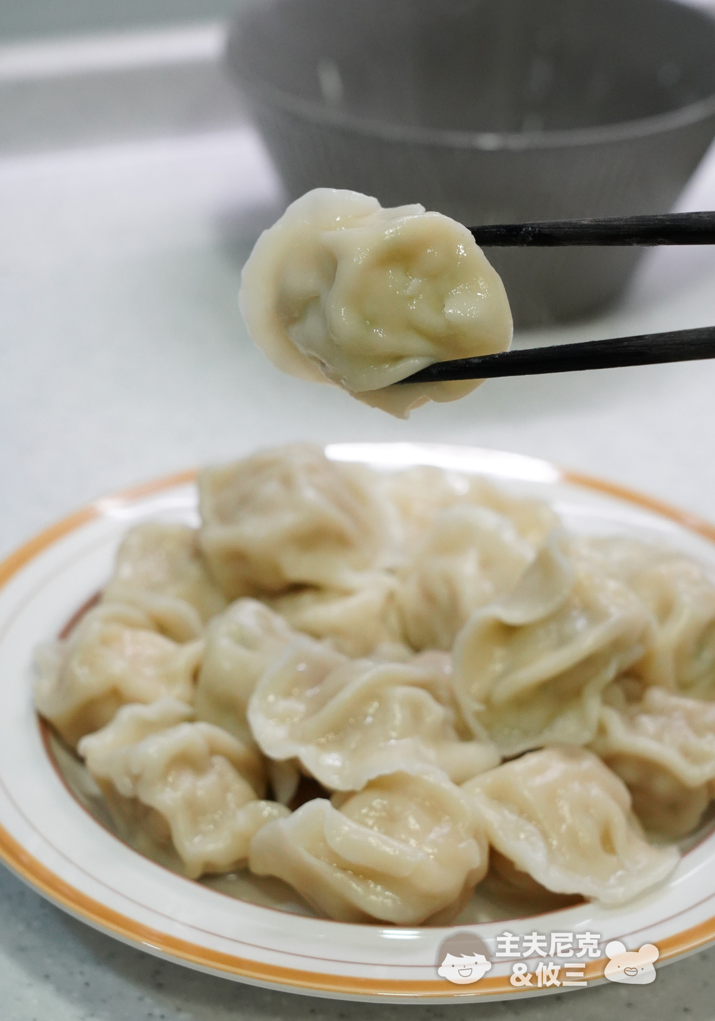 津津膳食堂團購》12/31結團 手工爆餡水餃[台灣溫體豬+仿土雞]超香！還有舒肥雞胸肉，爆單開團！