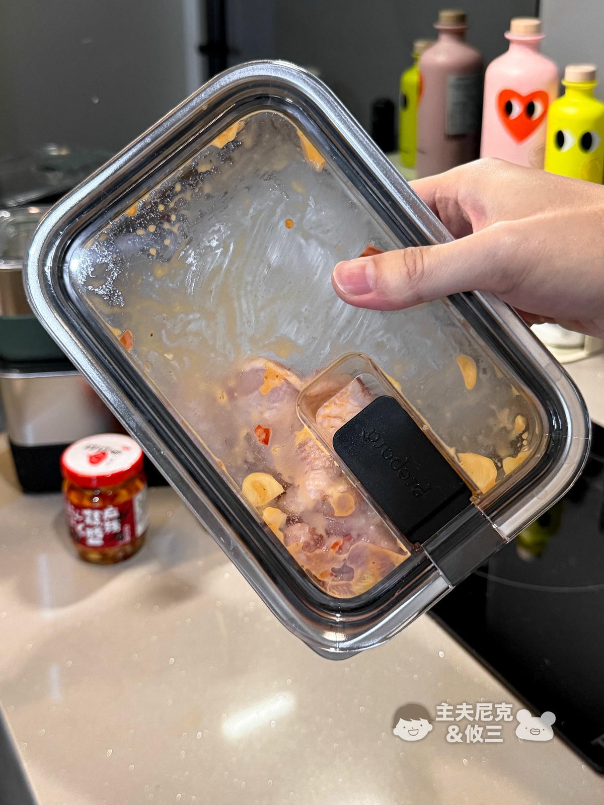 Prepara保鮮盒團購》2/2結團 沛樂生活！怕麻煩必買 一按即密封｜還有人氣LIFT可微波不鏽鋼保鮮盒