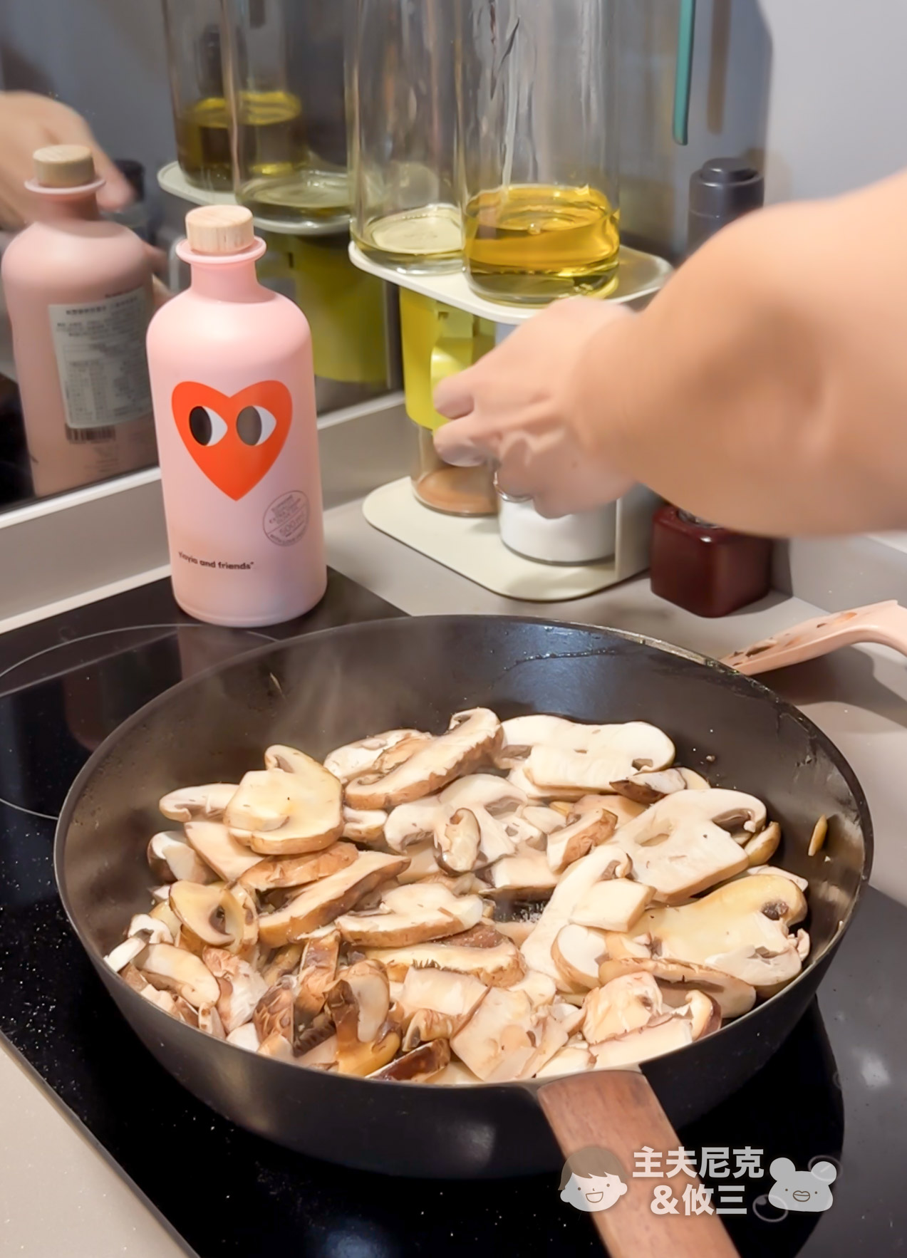 壽滿趣團購》Somuch紐西蘭酪梨油!Yiayia & Friends希臘奶奶橄欖油 頂級冷壓初榨 - 第11張圖 壽滿趣團購》Somuch紐西蘭酪梨油!Yiayia & Friends希臘奶奶橄欖油 頂級冷壓初榨