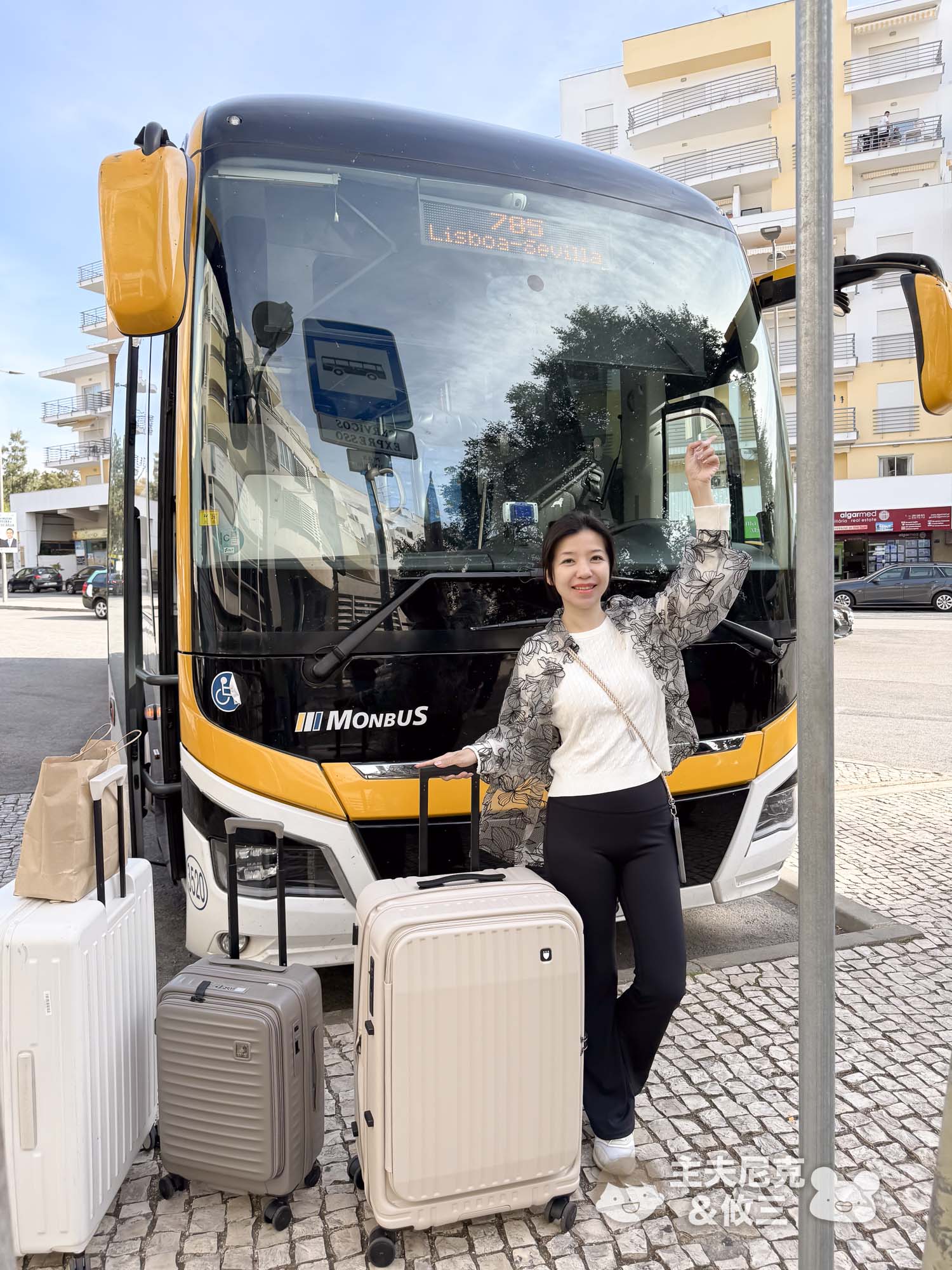 煞車行李箱團購》7月最新LAMADA前開式2代Swiss Style BERMAS一鍵煞車.超輕PC解放雙手超好用 - 第24張圖 煞車行李箱團購》7月最新LAMADA前開式2代Swiss Style BERMAS一鍵煞車.超輕PC解放雙手超好用