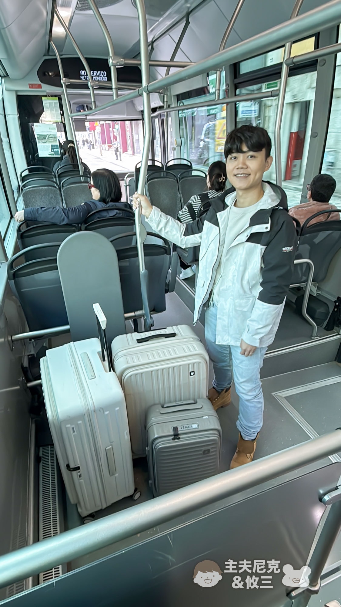 煞車行李箱團購》7月最新LAMADA前開式2代Swiss Style BERMAS一鍵煞車.超輕PC解放雙手超好用 - 第50張圖 煞車行李箱團購》7月最新LAMADA前開式2代Swiss Style BERMAS一鍵煞車.超輕PC解放雙手超好用