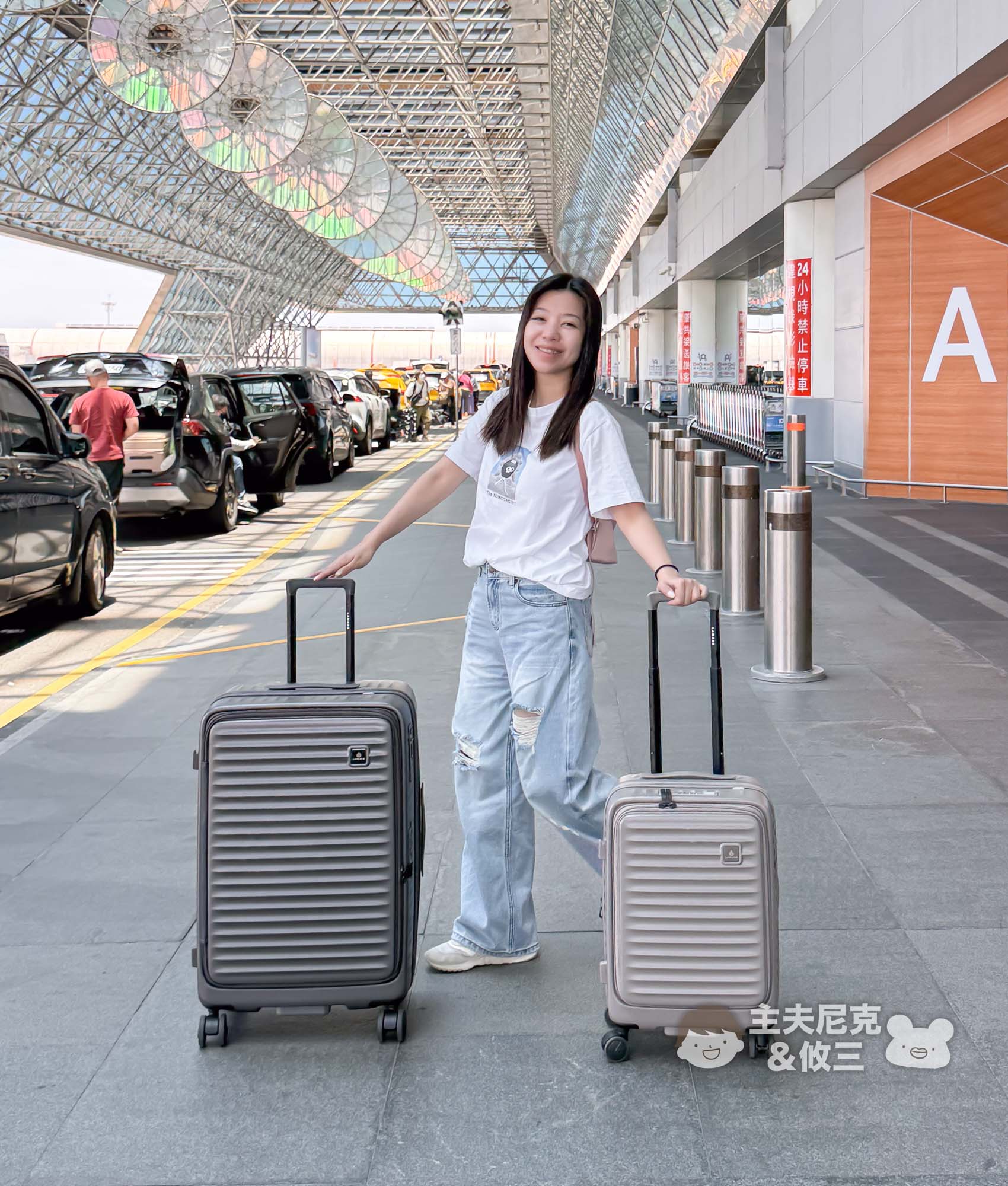 煞車行李箱團購》7月最新LAMADA前開式2代Swiss Style BERMAS一鍵煞車.超輕PC解放雙手超好用
